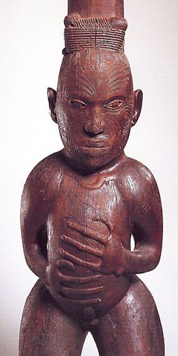 Maori post figure Poutokomanawa
