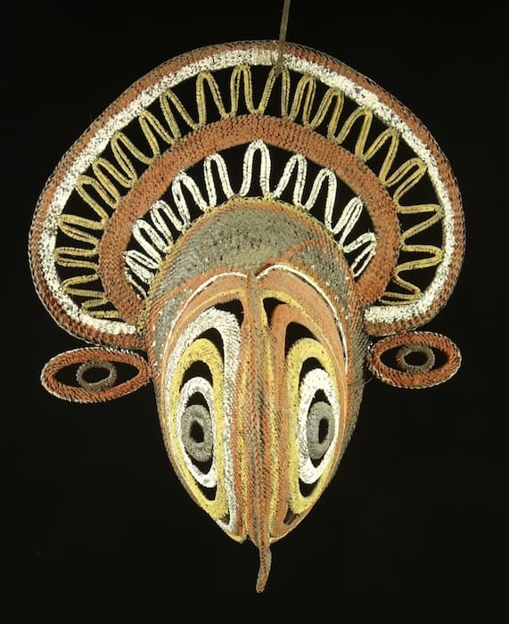 Papuan gulf kina shell adornmnet